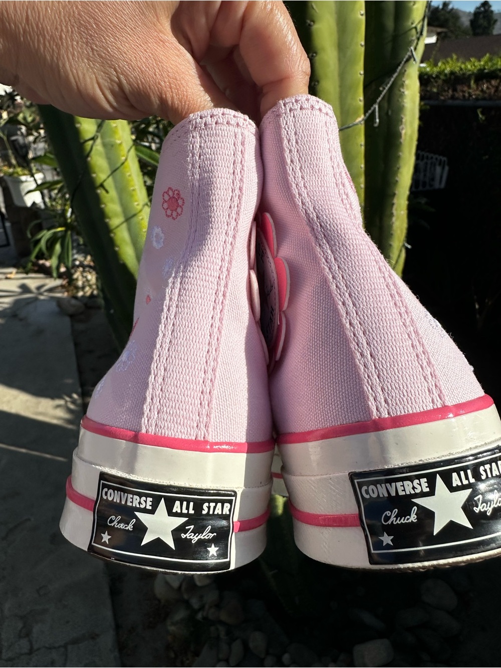 Women’s Converse Pink Floral Chuck 70 High Top Sneakers 8.5 - Picture 4 of 10